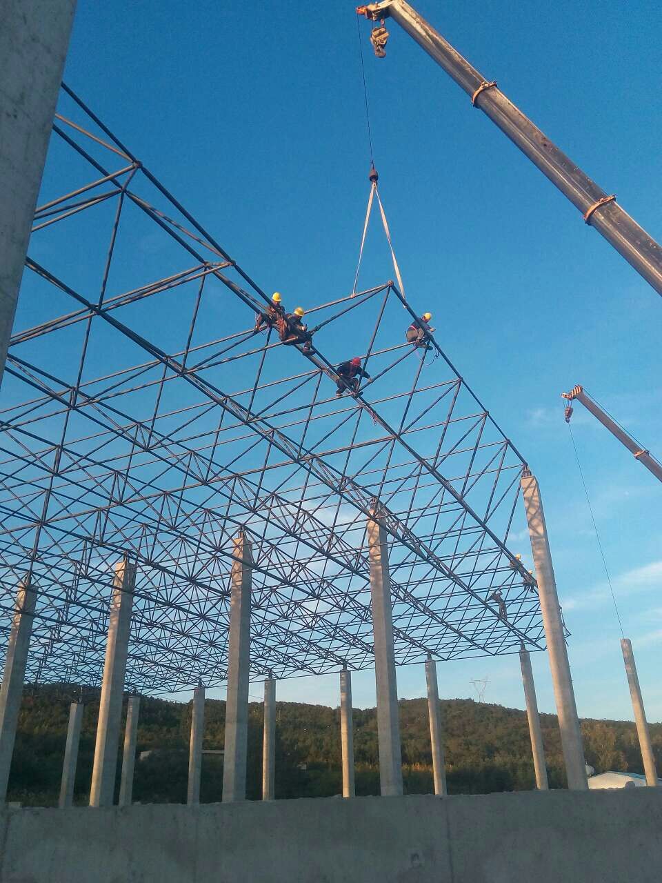 海东汪清物流园网架